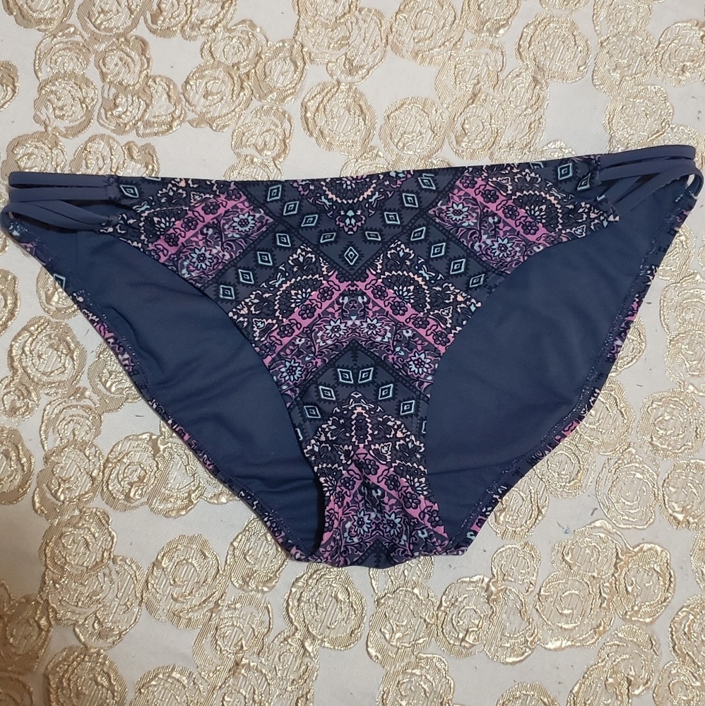 Bikini bottom